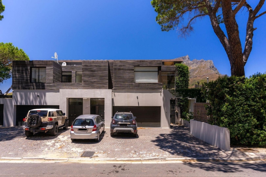 2 Bedroom Property for Sale in Tamboerskloof Western Cape